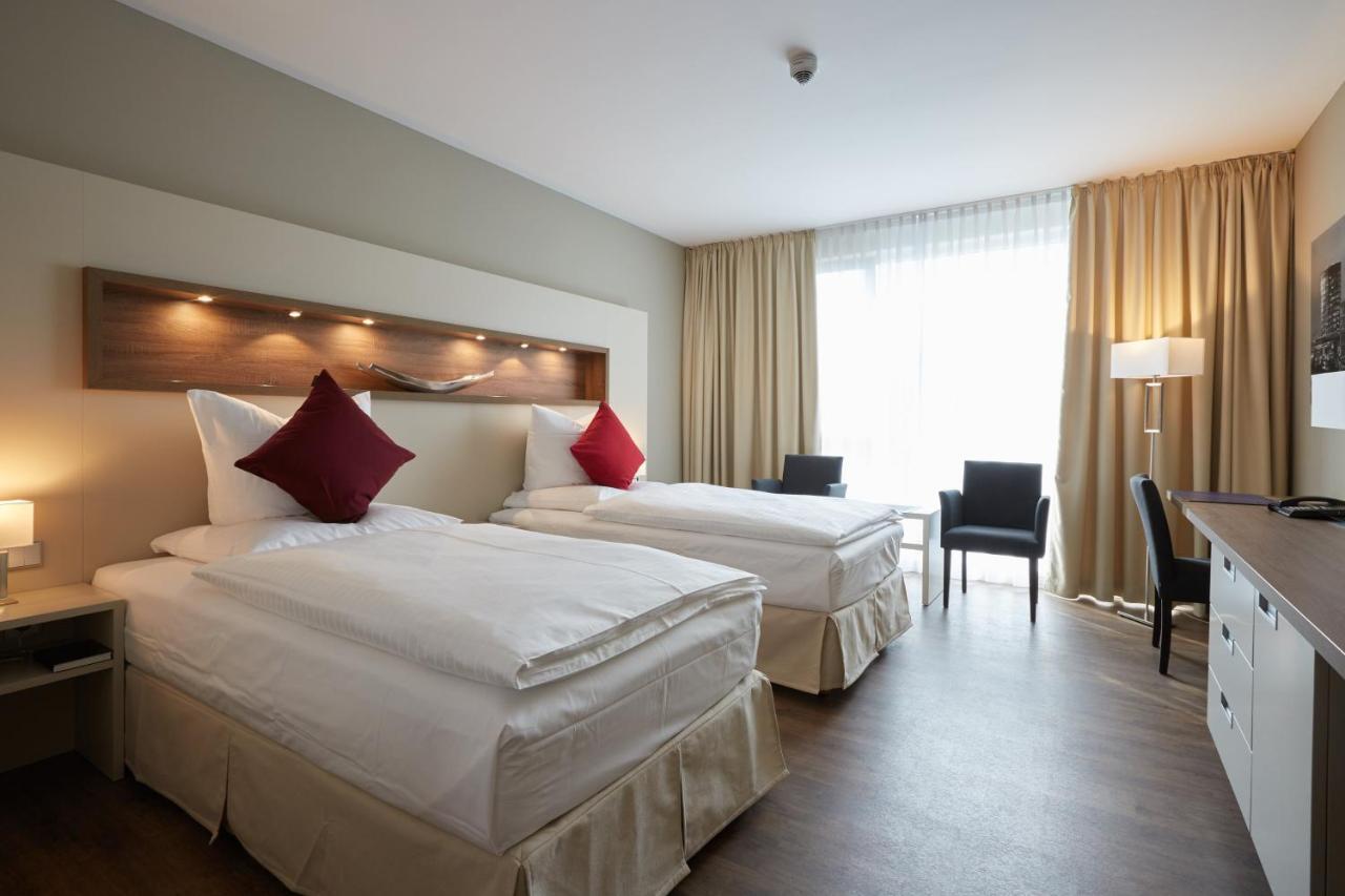 Deluxe King Room,1338211829:JPEG